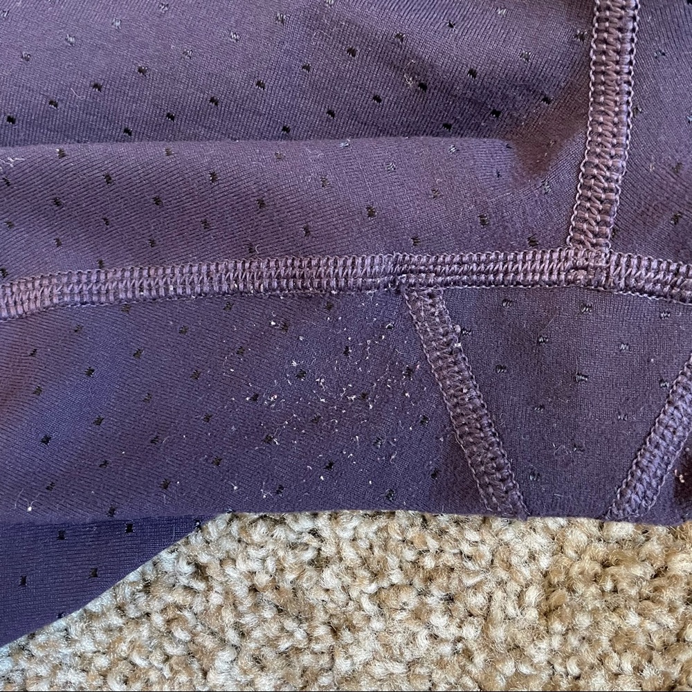 Lululemon purple leggings - Picture 4 of 5